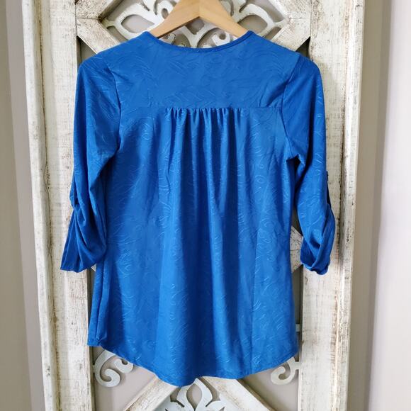 NY Collection Women's Roll Tab Sleeve Zip Jacquard Sequin Blouse Top in Blue - Picture 8 of 9